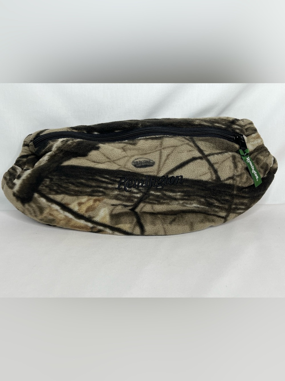 Remington Camo Fleece Hand Warmer Muff with Zipper Pocket- NEW. Hunting.One Size